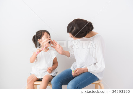 媽媽和兒童牙科護理 媽媽和兒童牙科護理 34393190