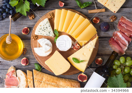 Different kind of cheese Different kind of cheese 34394966