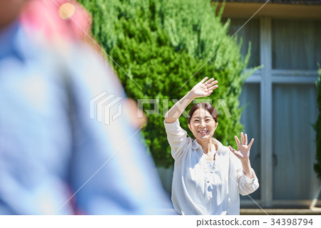 Elementary school ground Elementary school ground 34398794