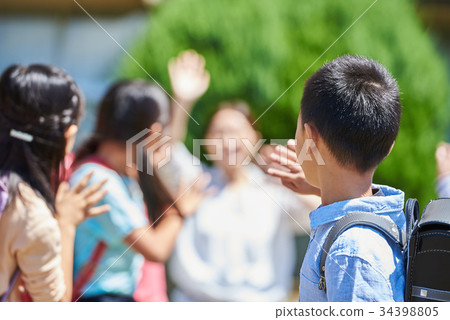 Elementary school ground 34398805