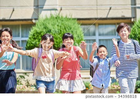 Elementary school ground Elementary school ground 34398818