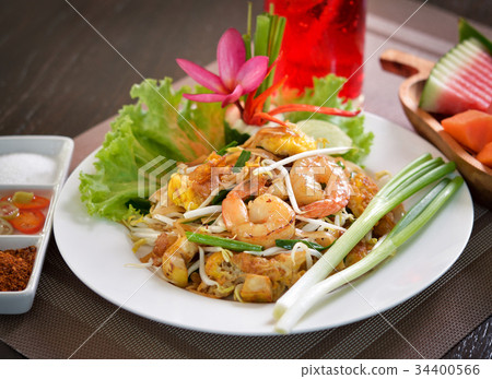 Thai Fried Noodles "Pad Thai" 34400566