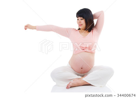 Asian pregnant woman Asian pregnant woman 34400674