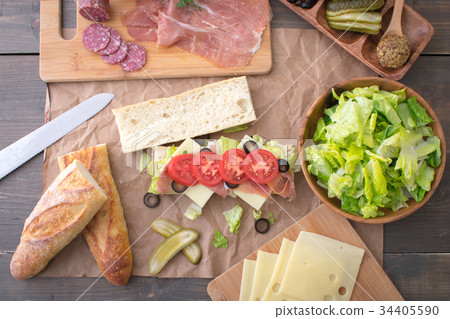 cooking italian sandwich 34405590