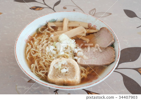 Boiled Chinese noodles Boiled Chinese noodles 34407903
