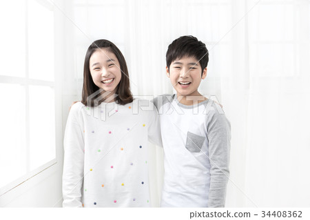 Elementary student 34408362
