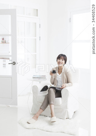 年輕的女人 34408529