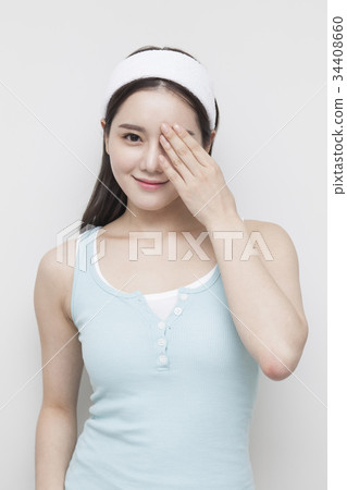 Young woman Young woman 34408660