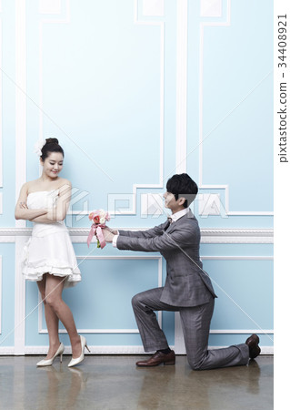 couple 34408921