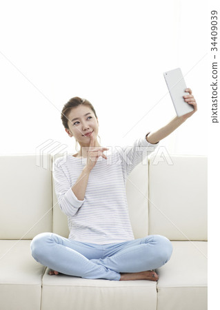 年輕女孩,iPad mini 年輕女孩,iPad mini 34409039