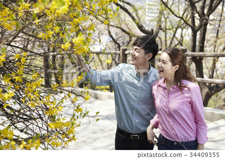 couple 34409355