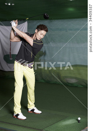 A driving range A driving range 34409387
