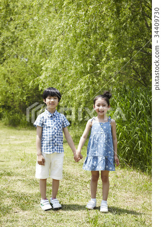 child child 34409730