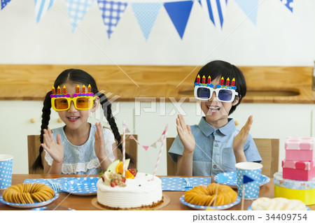 Children, birthday party 34409754