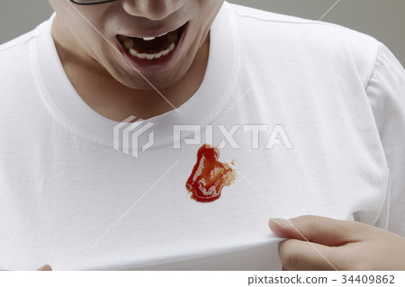 Ketchup, young man 34409862