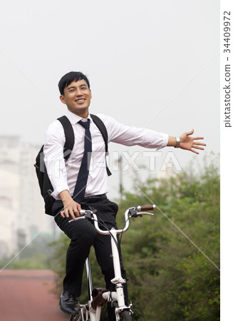 Businessman 34409972