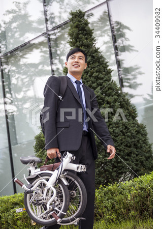 Businessman 34409982