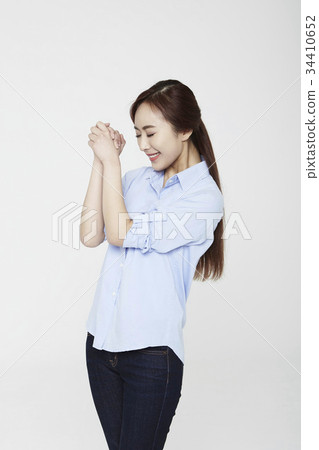 年輕的女人 34410652