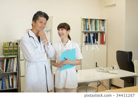 Medical nurse doctor office hospital meeting Medical nurse doctor office hospital meeting 34411287