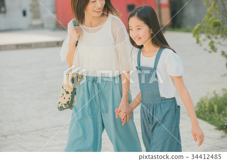 父母和小孩 親子 人 34412485