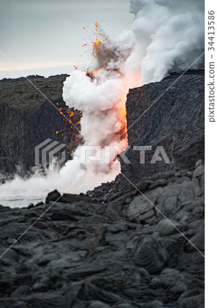 熔岩海洋入口在夏威夷海島Carapana流動 34413586