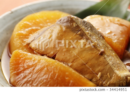 First brown egg 34414951