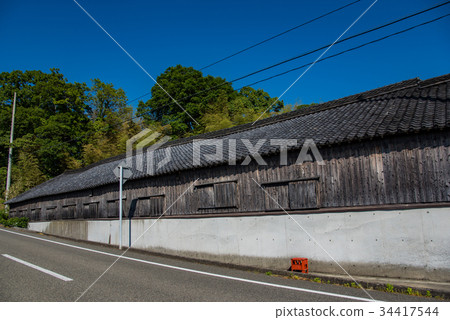 Shodoshima soy sauce store Shozushima Egoe soy sauce Kitamotomiso store of registered tangible cultural property Shodoshima soy sauce store Shozushima Egoe soy sauce Kitamotomiso store of registered tangible cultural property 34417544