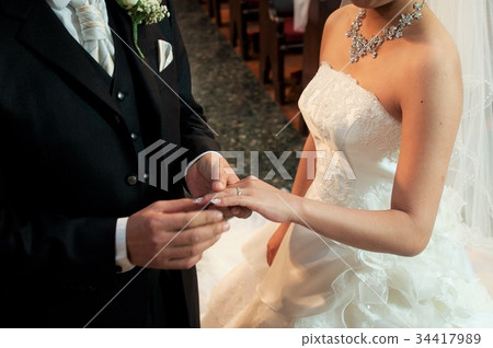 A wedding 34417989