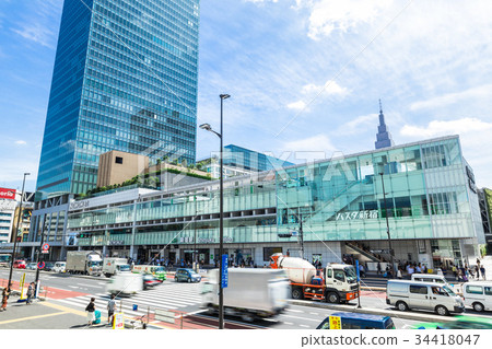 Tokyo Shinjuku Station South Exit Tokyo Shinjuku Station South Exit 34418047