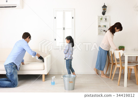 Cleaning Family Cleaning Family 34419812