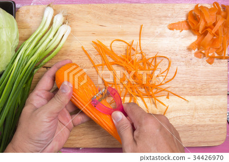 Chef peel and chop carrot Chef peel and chop carrot 34426970