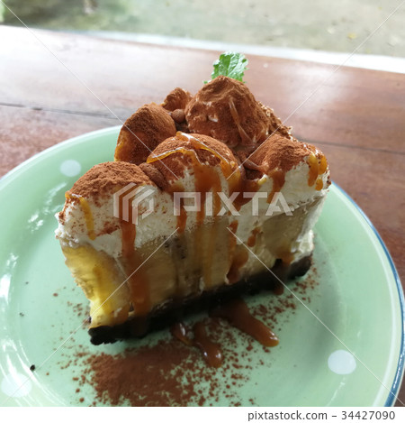 Banoffee pie on plate Banoffee pie on plate 34427090