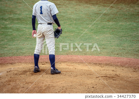 Ace on the mound 34427370