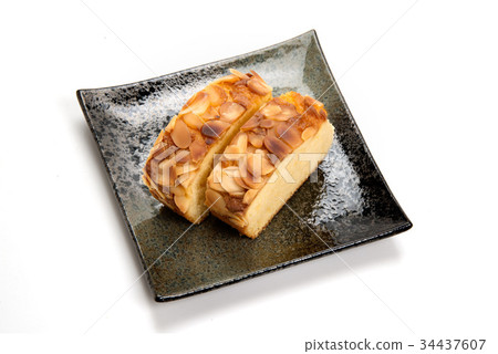 Almond cake Almond cake 34437607
