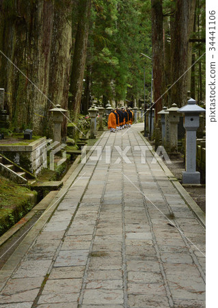 [Wakayama Prefecture Koyasan] Approach to Okunoin 34441106