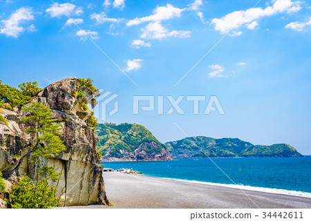 Lion Crag of Kumano 34442611