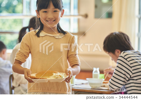 Elementary school lunch lunch break 34444544