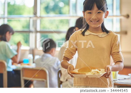 Elementary school lunch lunch break 34444545