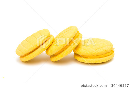 Yellow double fruit biscuits Yellow double fruit biscuits 34446357