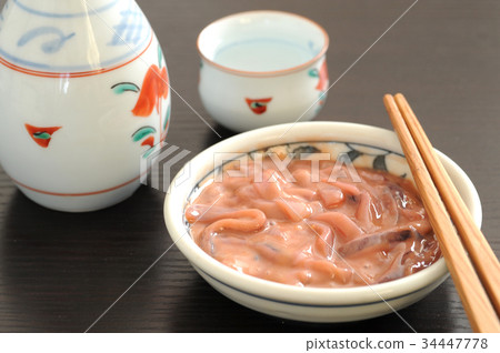 日本酒和魷魚鹹魚 34447778