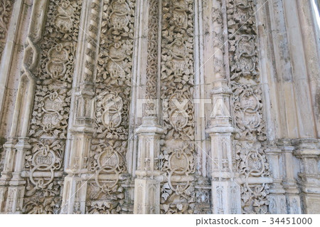 世界遺產巴塔利亞修道院未完成的教堂 34451000