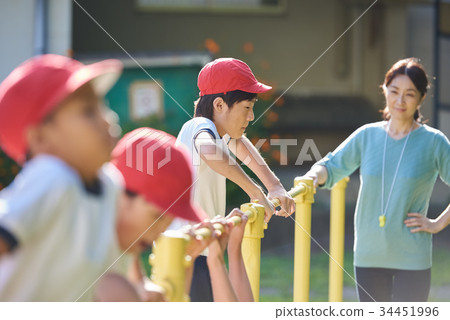 Elementary school physical education ground Elementary school physical education ground 34451996