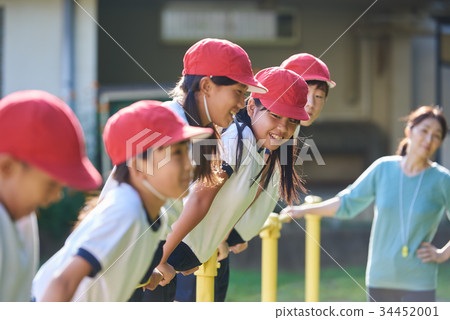 Elementary school physical education ground Elementary school physical education ground 34452001