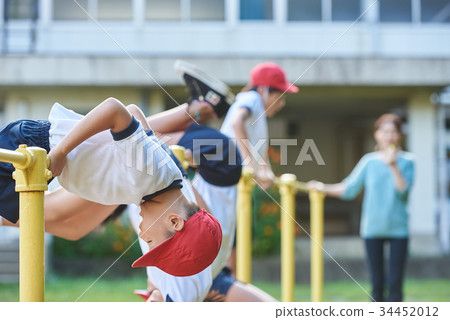 Elementary school physical education ground Elementary school physical education ground 34452012