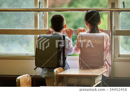 放學後的小學課堂 34452458