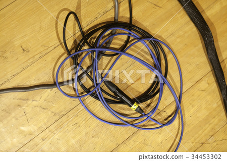 Cable stage microphone cable 34453302