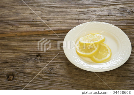 Candied lemon slices 34458608