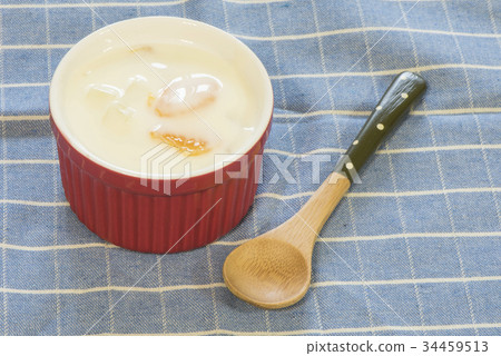 Yogurt Yogurt 34459513