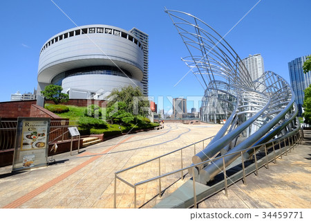 Osaka City Science Museum and the National Museum of Art Osaka City Science Museum and the National Museum of Art 34459771