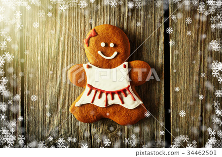 Christmas homemade gingerbread girl cookie Christmas homemade gingerbread girl cookie 34462501